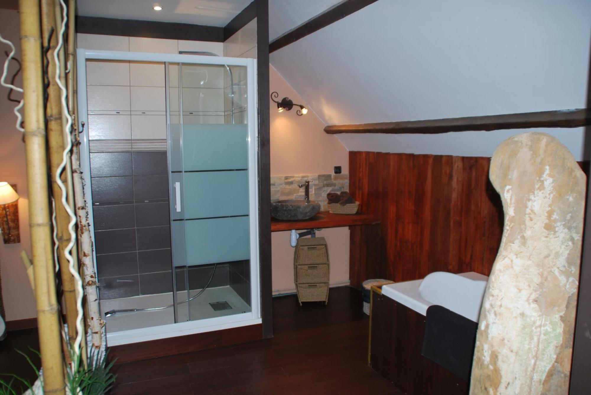 Chambres D Hotes ,Hotel ,Secret D'Une Nuit A Vicq Pres De Onnaing,Avec Piscine Exterior foto