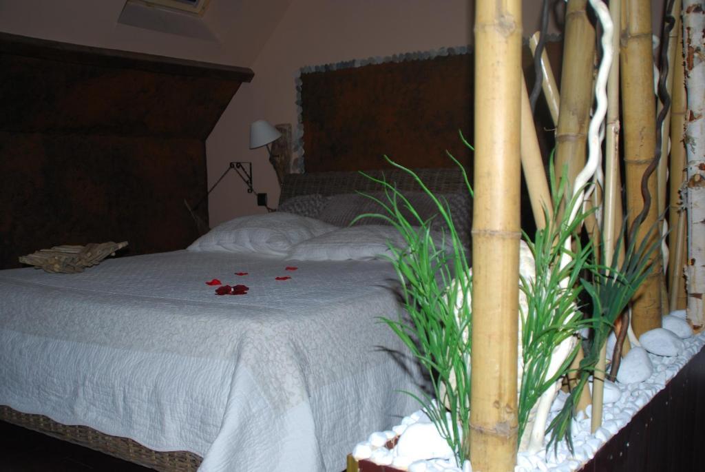Chambres D Hotes ,Hotel ,Secret D'Une Nuit A Vicq Pres De Onnaing,Avec Piscine Exterior foto